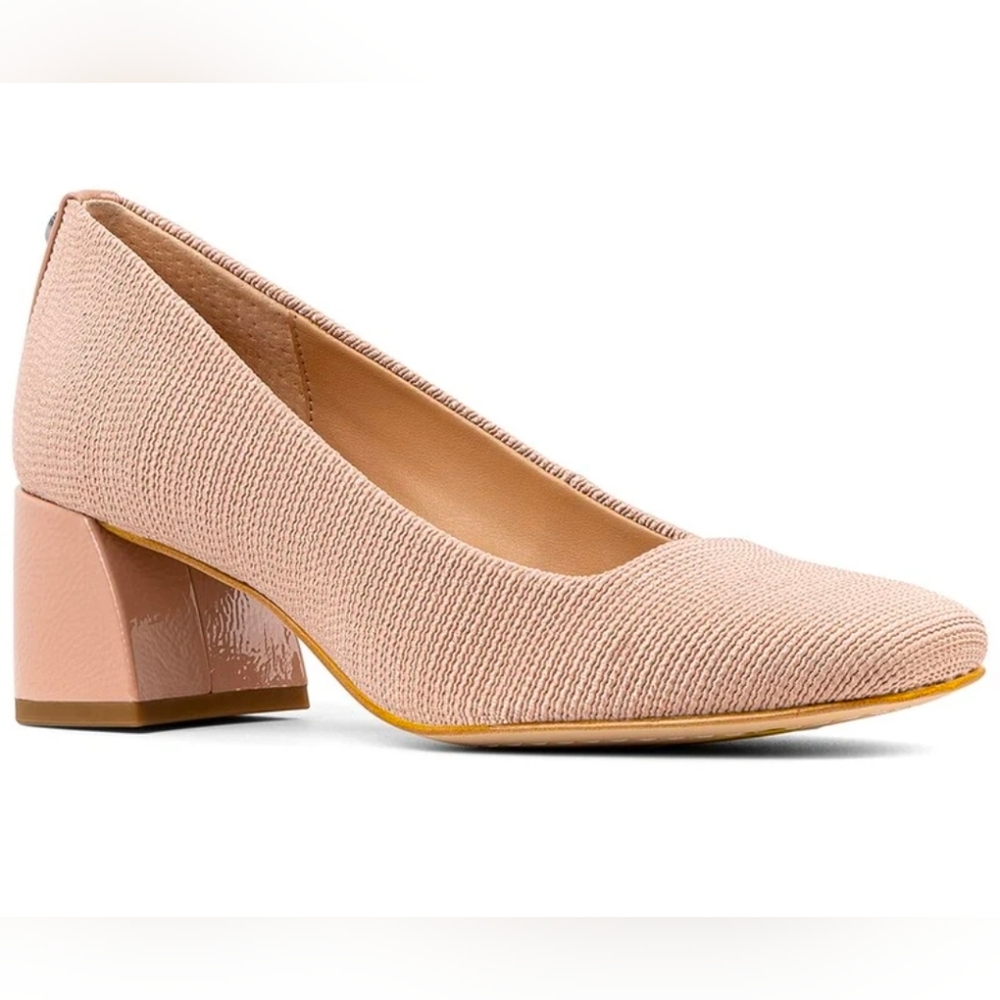 New Donald J. Pliner Blush Block Heel Pumps Size 9